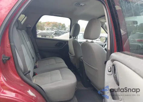 2005 Ford Escape Xlt from USA, damaged, VIN 1FMYU931X5KE09534